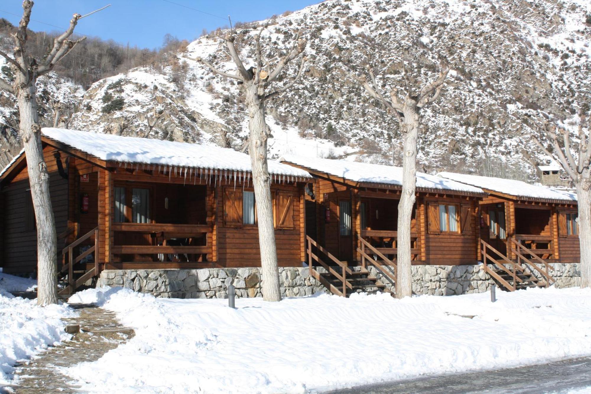 La Guingueta D'Aneu Bungalows Nou Camping מראה חיצוני תמונה