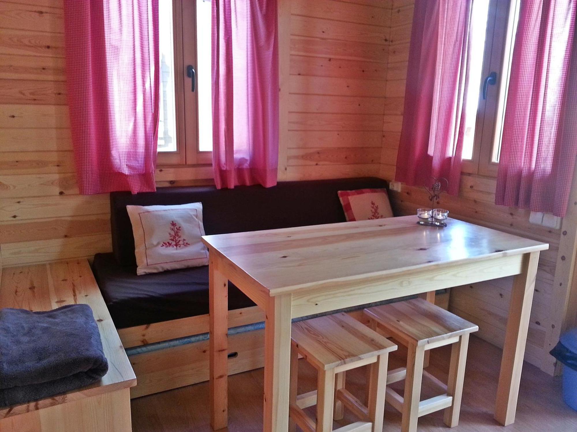La Guingueta D'Aneu Bungalows Nou Camping מראה חיצוני תמונה