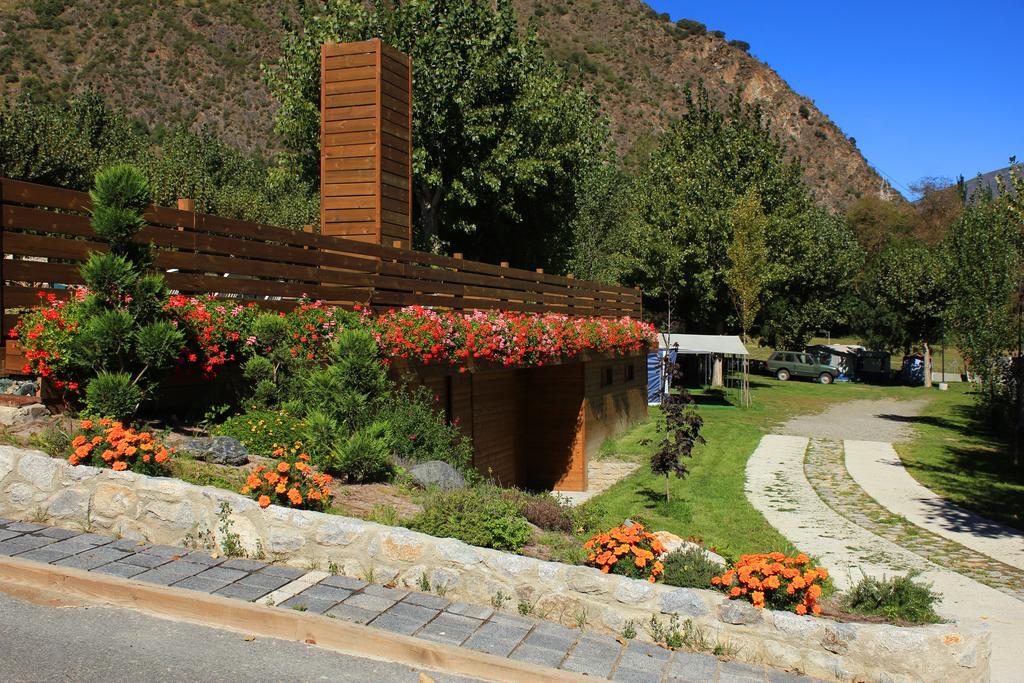 La Guingueta D'Aneu Bungalows Nou Camping מראה חיצוני תמונה