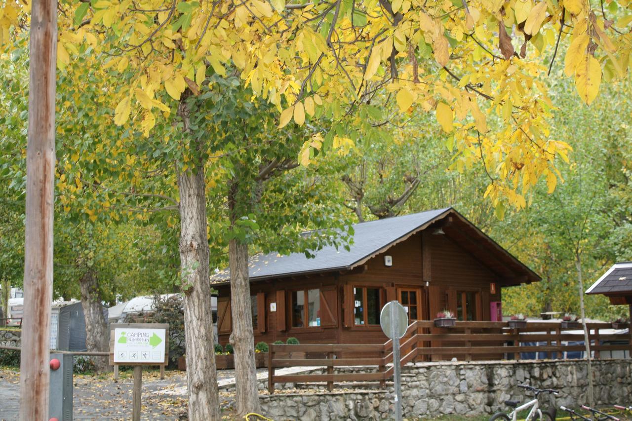 La Guingueta D'Aneu Bungalows Nou Camping מראה חיצוני תמונה